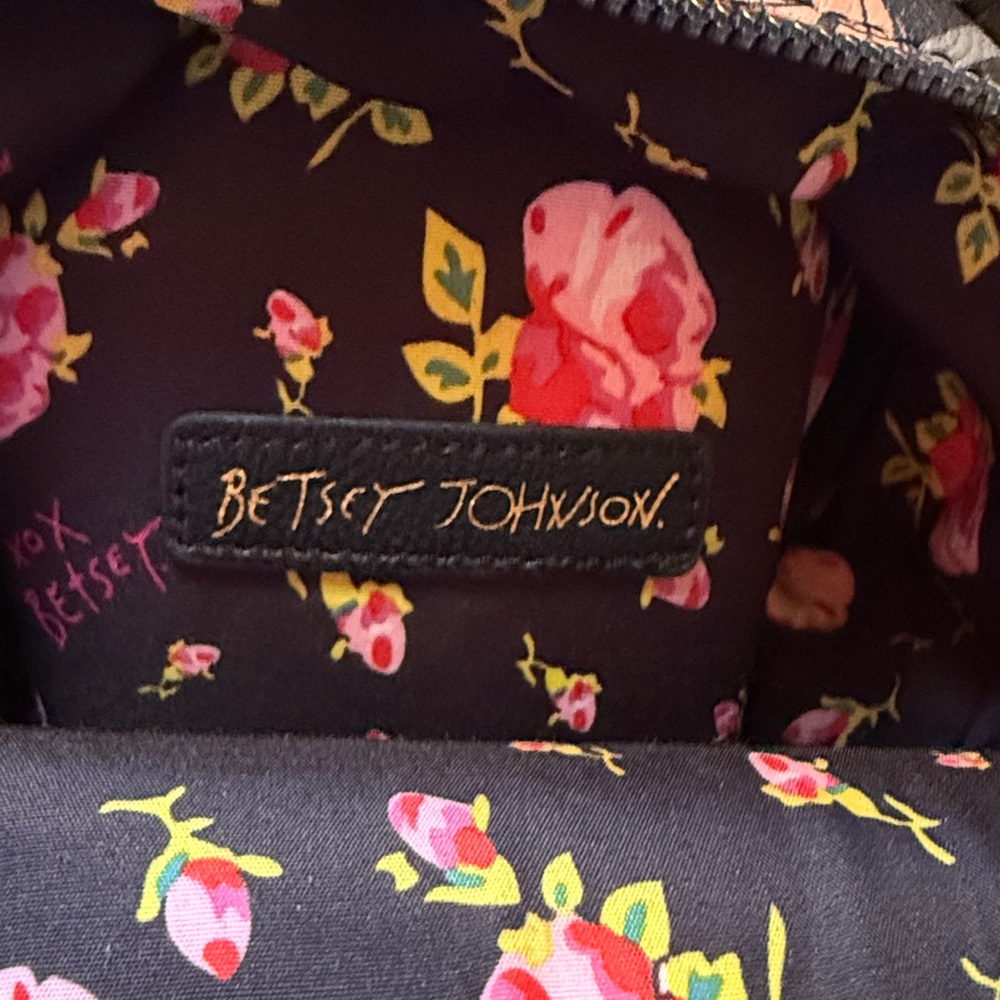Betsey Johnson dog  Black Floral Print Mini Backpack - Picture 2 of 5